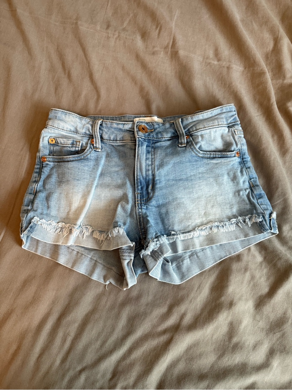 Women's Light Blue Frayed Hem Denim Shorts